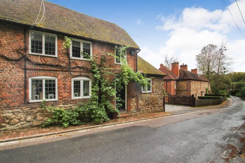 Arrange a viewing for Vine Cottage, Lower Street, Broomfield