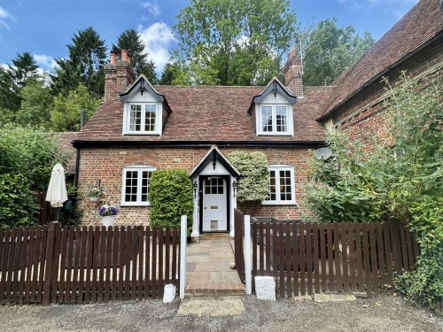 Arrange a viewing for Stede Hill, Harrietsham