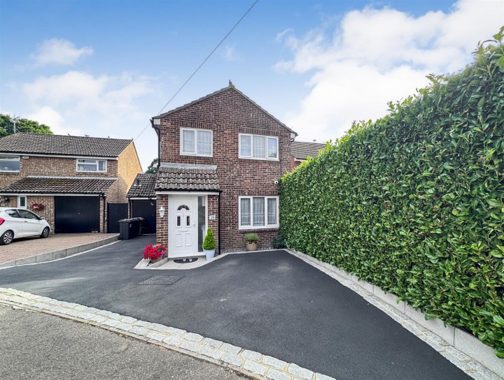 image of 28, Laurel Grove