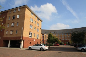 image of 69 Scotney Gardens, St. Peters Street