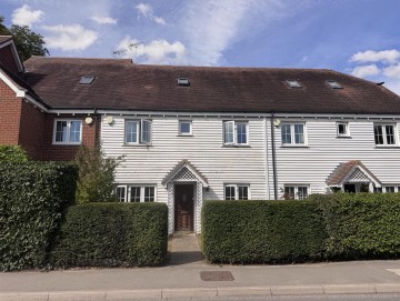 image of 15, Lenham Road