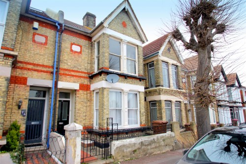 Arrange a viewing for College Avenue, Gillingham, Kent